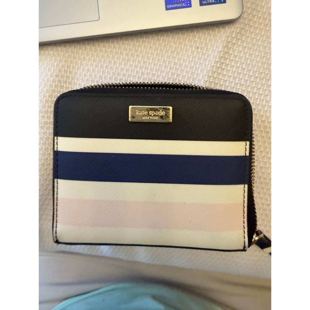 Kate Spade Laurel Way Darci Stripped Zip Wallet